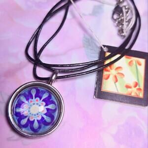 Grasslands Road Amscan Jewels of the Garden Glass Floral Pendant Necklace NWT